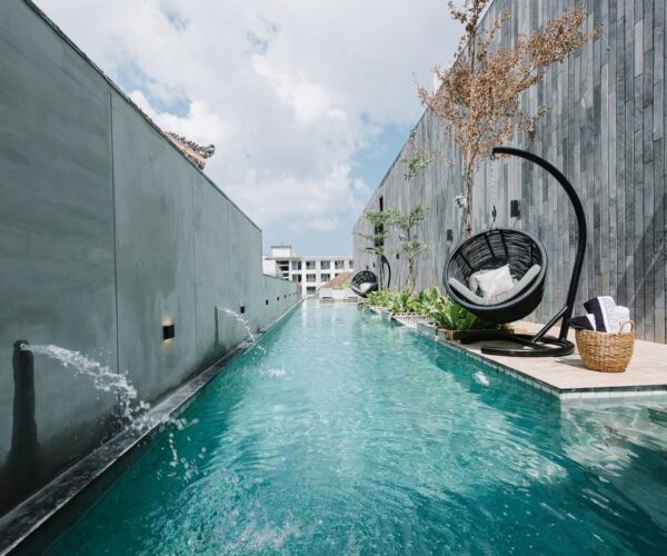 Lloyd's Inn Bali