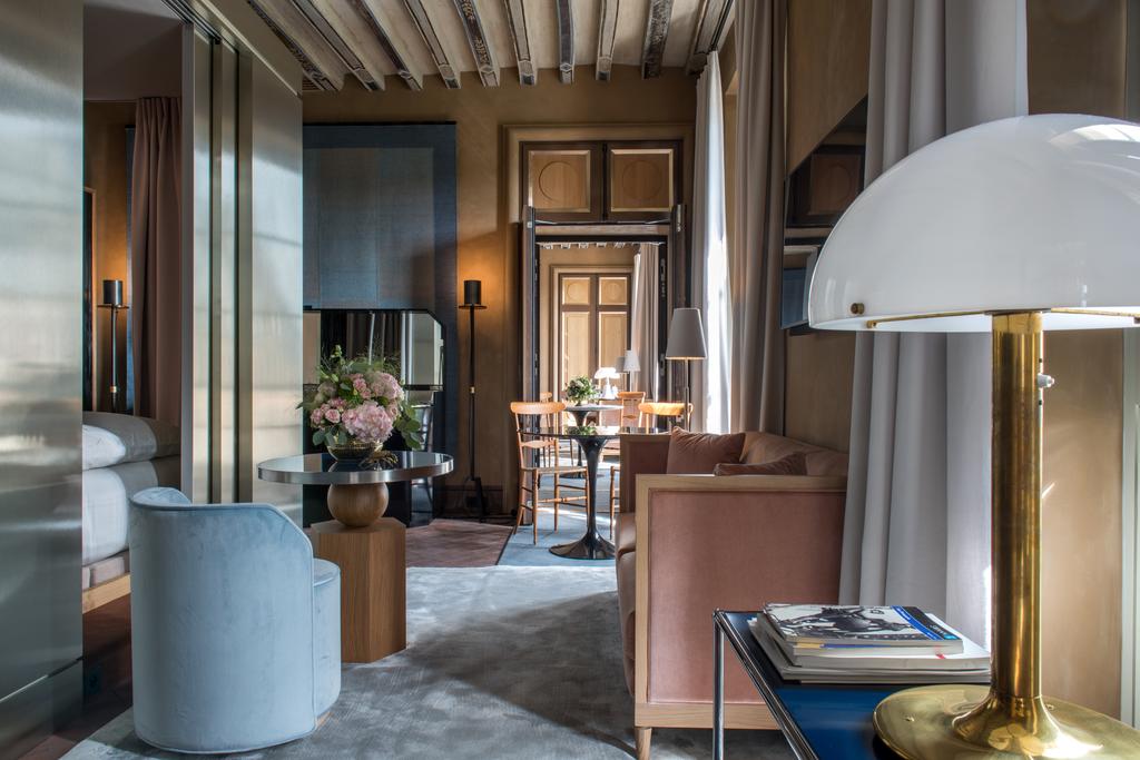 Cour des Vosges | Paris