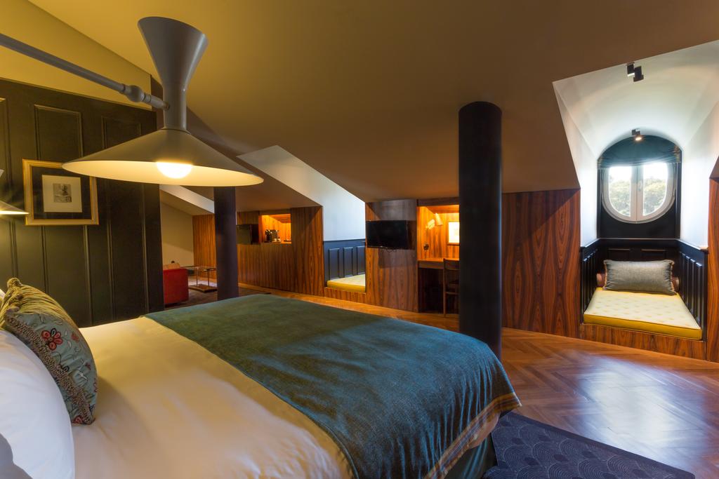 Valverde Hotel | Lisbon