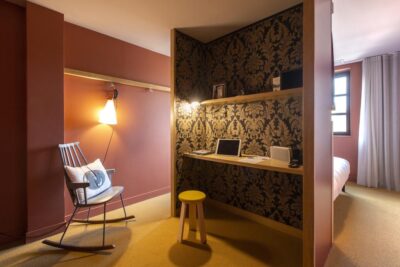 MOB HOTEL Paris Les Puces