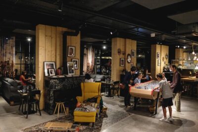 MOB HOTEL Paris Les Puces