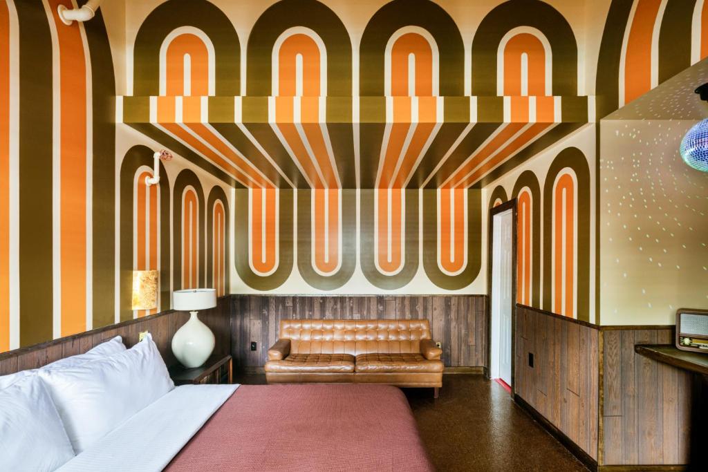 The Dive Motel & Swim Club | Nashville