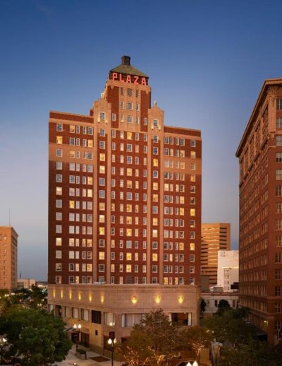The Plaza Hotel Pioneer Park | El Paso