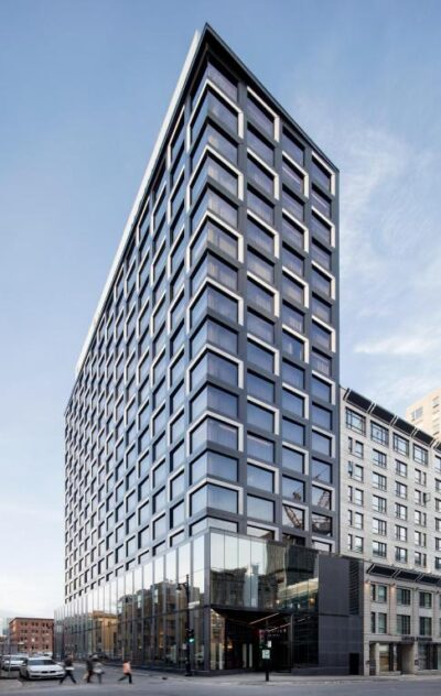 Hôtel Monville | Montréal