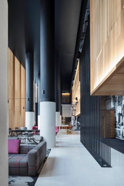 Hôtel Monville | Montréal
