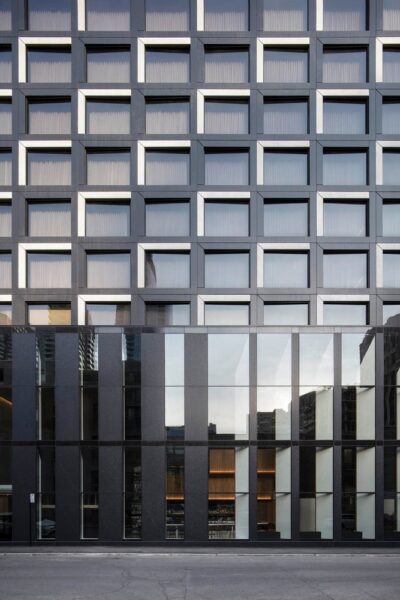 Hôtel Monville | Montréal