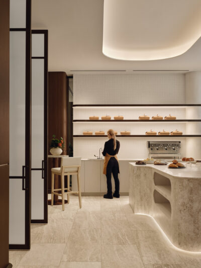 Vogue Hotel Montreal Downtown, Curio Collection by Hilton