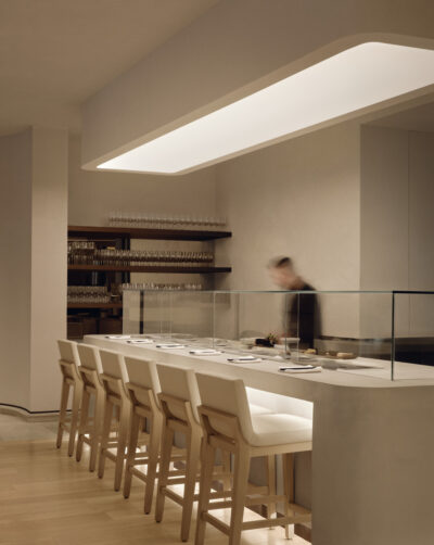 Vogue Hotel Montreal Downtown, Curio Collection by Hilton