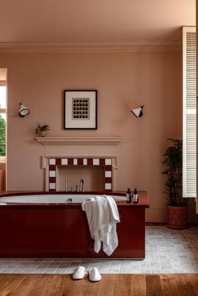 Cowley Manor Experimental