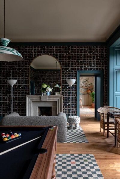 Cowley Manor Experimental