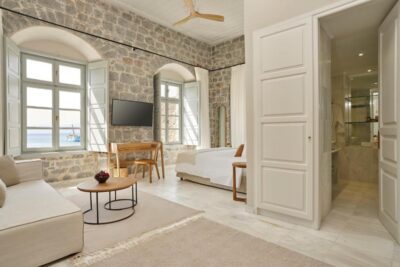 Mandraki Beach Resort | Hydra