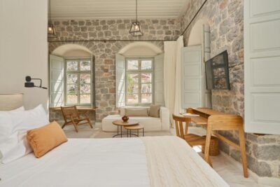 Mandraki Beach Resort | Hydra