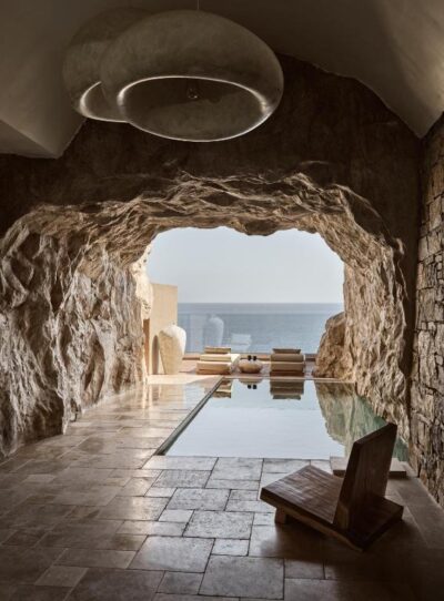 Acro Suites