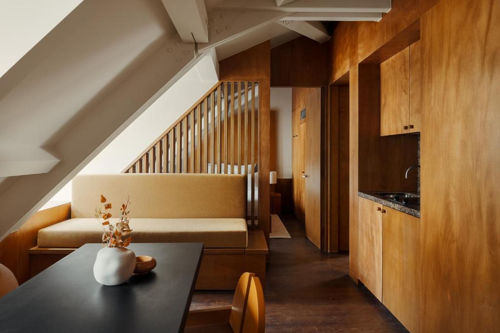 Edgar Suites - Bouchardon | Paris