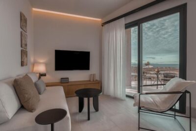 Domes Novos Santorini, Autograph Collection