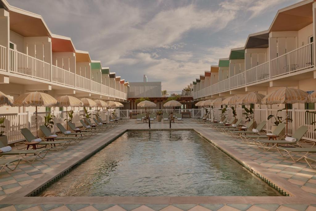 Hotel Lucine | Galveston, Texas