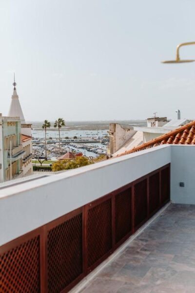 THE MODERNIST | Faro