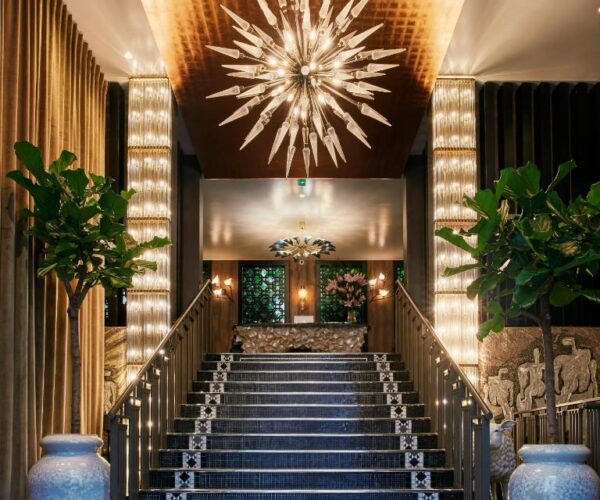 The One Alma Paris