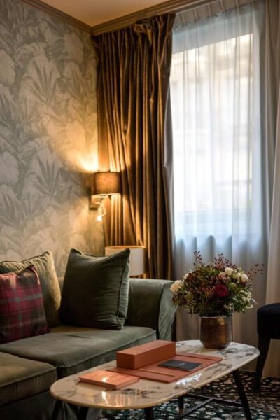 The One Alma Paris