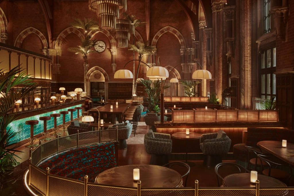 St. Pancras London, Autograph Collection