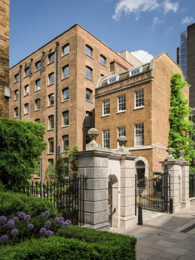 Sir Devonshire Square | London