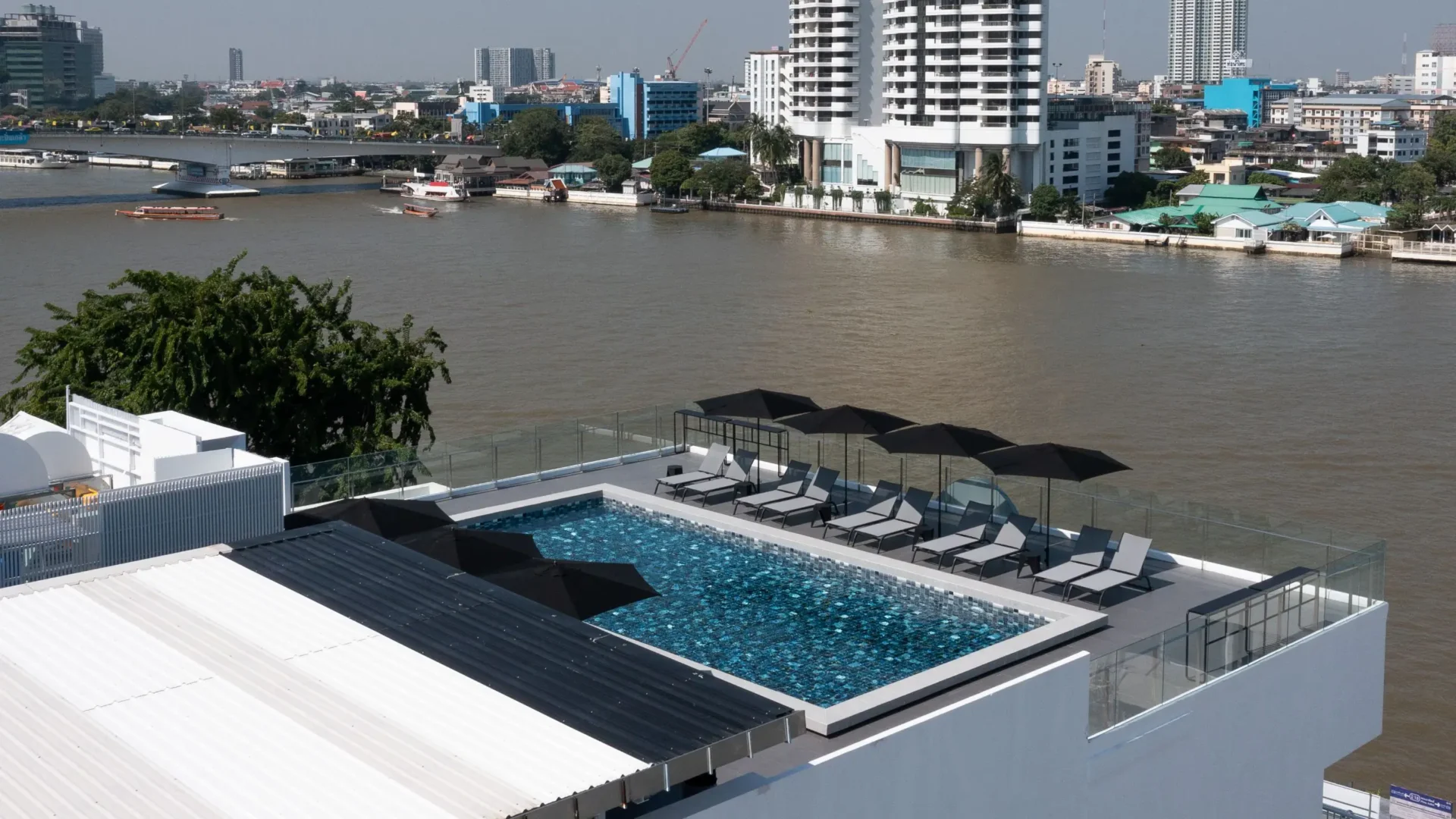 QURO Bangkok Riverside
